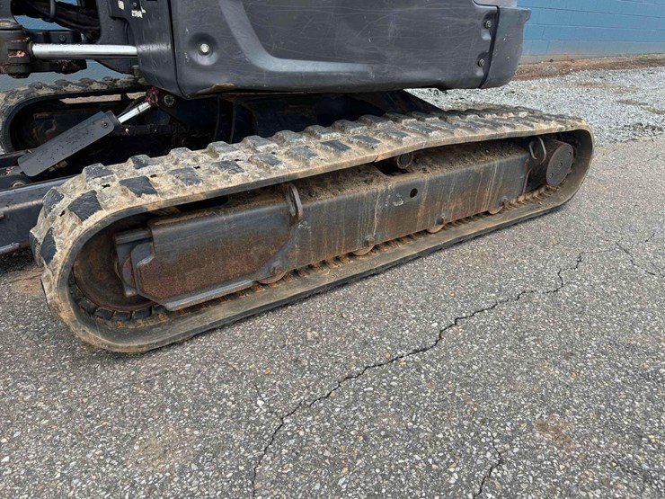 2020-bobcat-e35-image-39