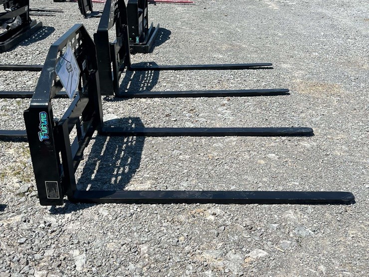 unused-2026-future-ft-dhc-skid-steer-forks---[skid-steer-attachments]-attachment-image-6
