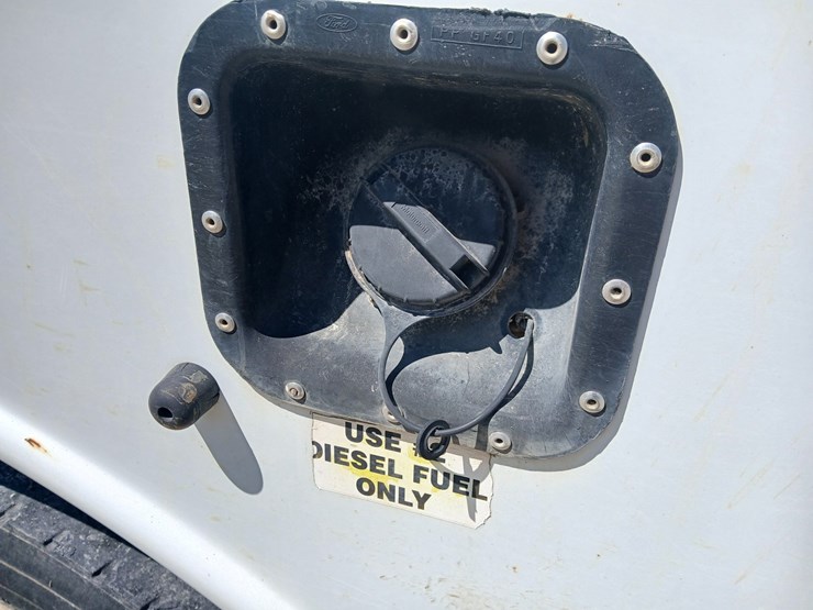 2003-ford-f550-image-61
