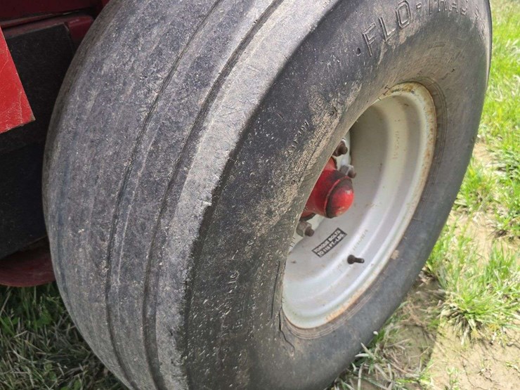 2025-case-ih-8465-image-7