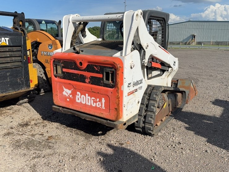 2013-bobcat-t590-image-8