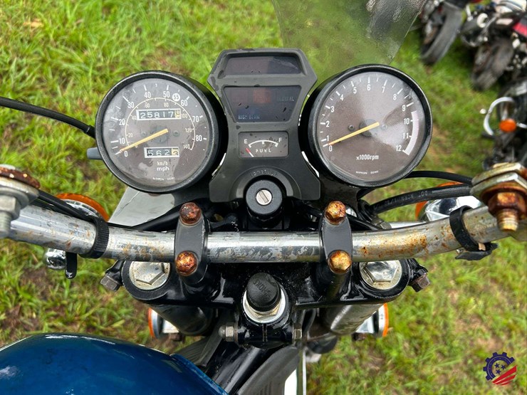 2008-suzuki-gs550e-motorcycle-image-20
