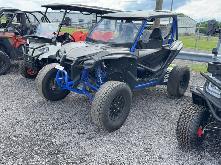 #3078-•-2021-honda-1000r-utv-image-1