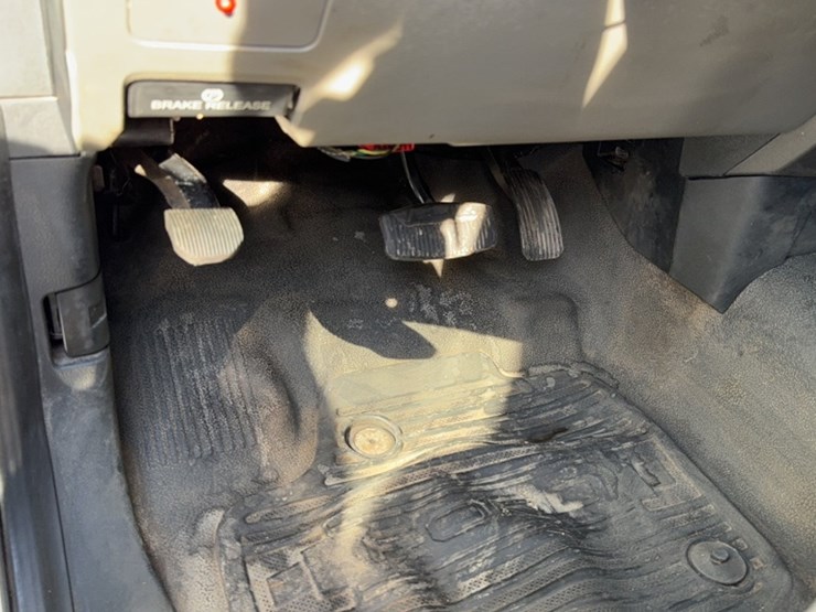 2019-ford-f550-image-28