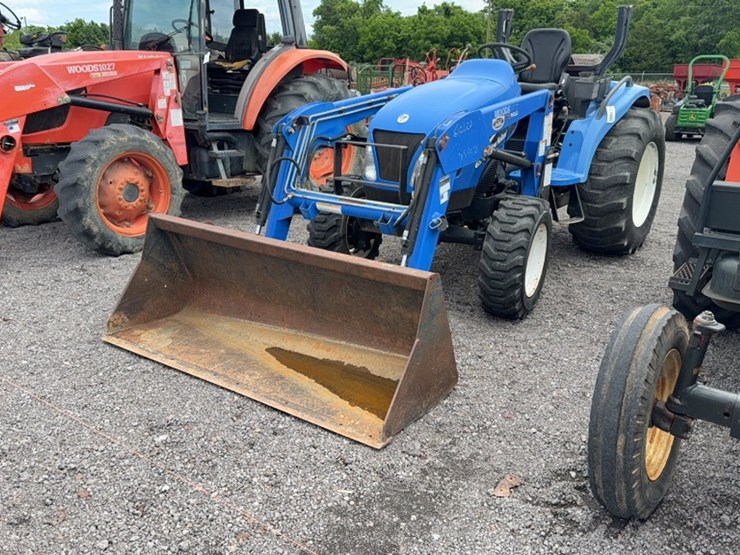 new-holland-tc35a-image-1