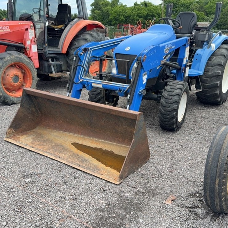 NEW HOLLAND TC35A