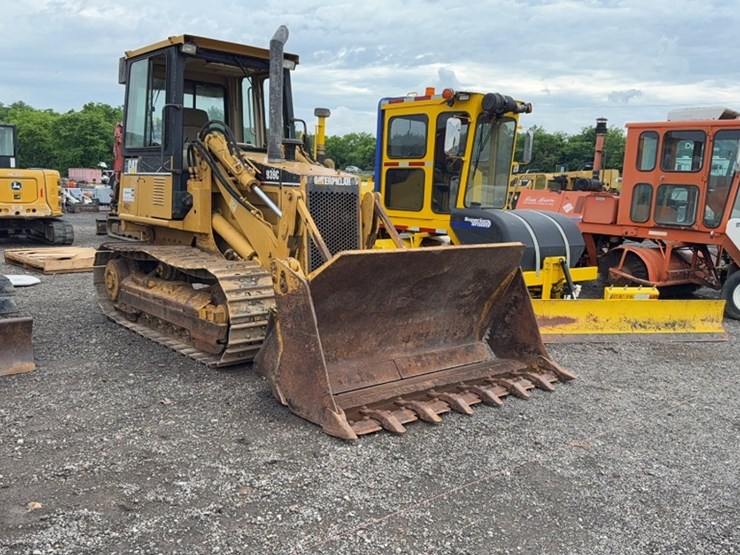 caterpillar-939c-image-3