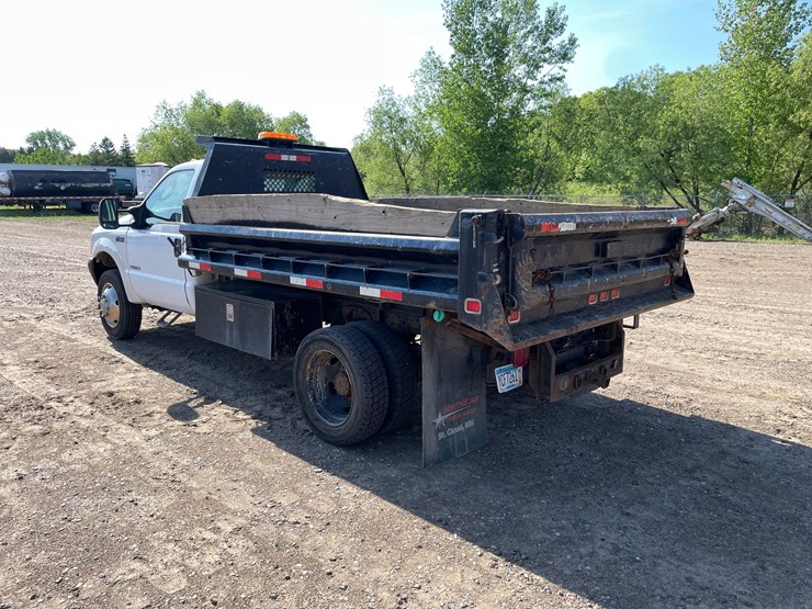 2004-ford-f450-image-3