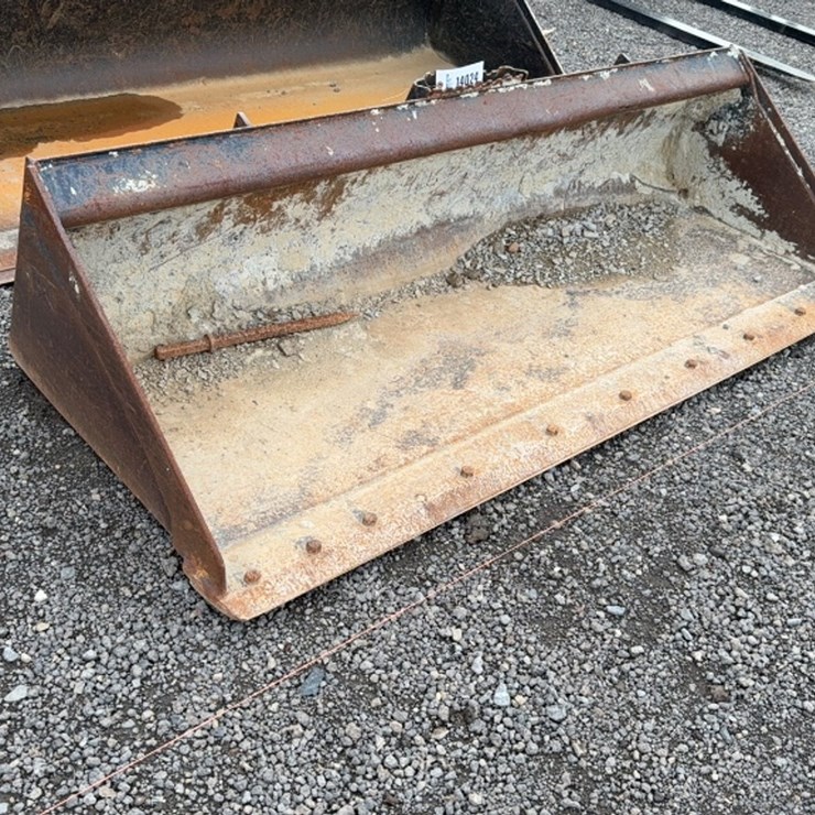 #2035 • CAT 78" SKID STEER SMOOTH BUCKET