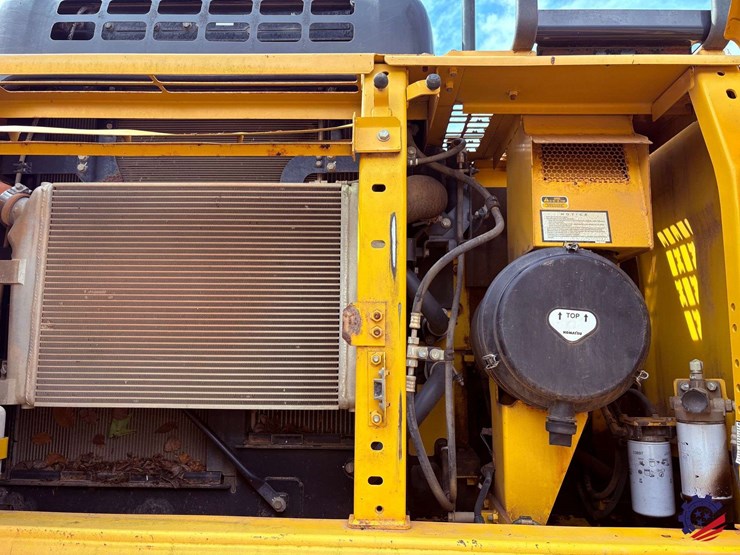 2014-komatsu-pc360-lc-10-image-68