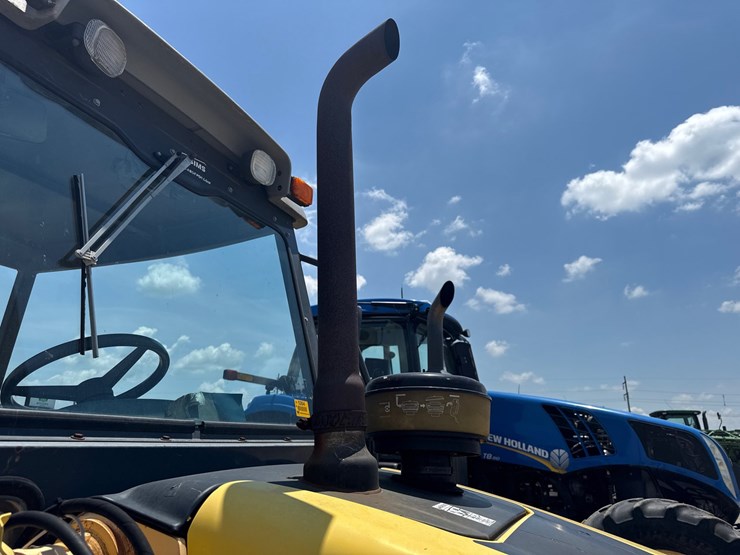 2009-new-holland-b95b-image-27