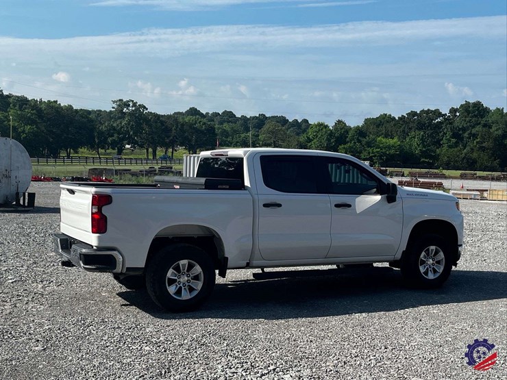 2019-chevrolet-silverado-truck-image-4
