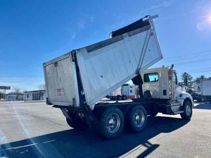 2018-kenworth-t880-image-23
