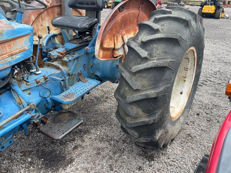 ford-4610-image-15