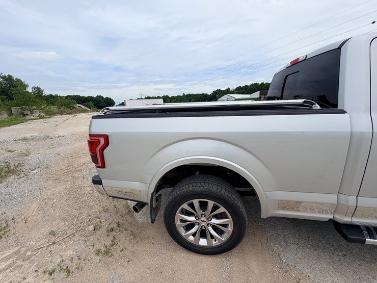 2017-ford-f150-image-76