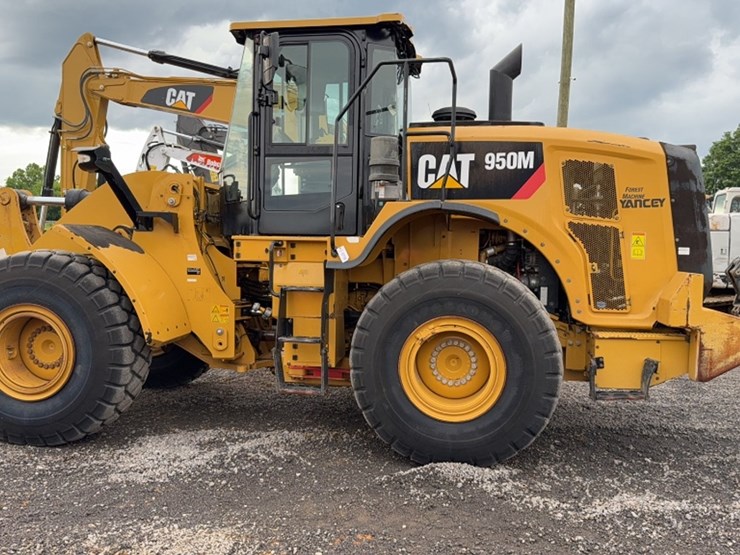 caterpillar-950m-image-12