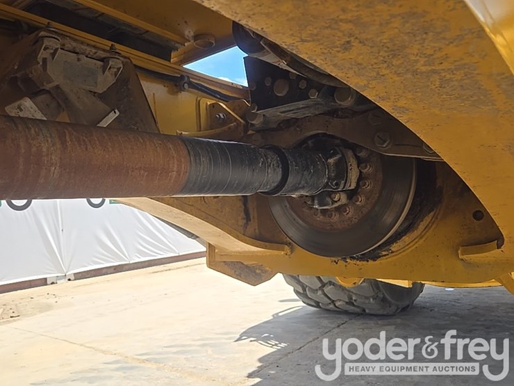 2023-deere-260e-image-26