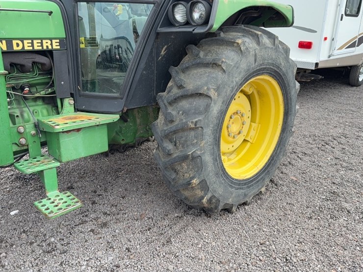 john-deere-2355-image-14