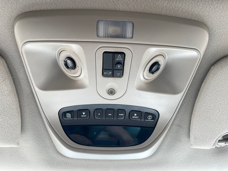 2009-chrysler-aspen-image-30