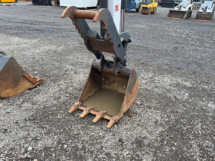 2022-bobcat-e42-image-5