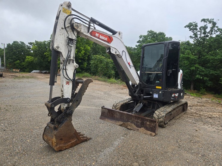 2022-bobcat-e42-image-2