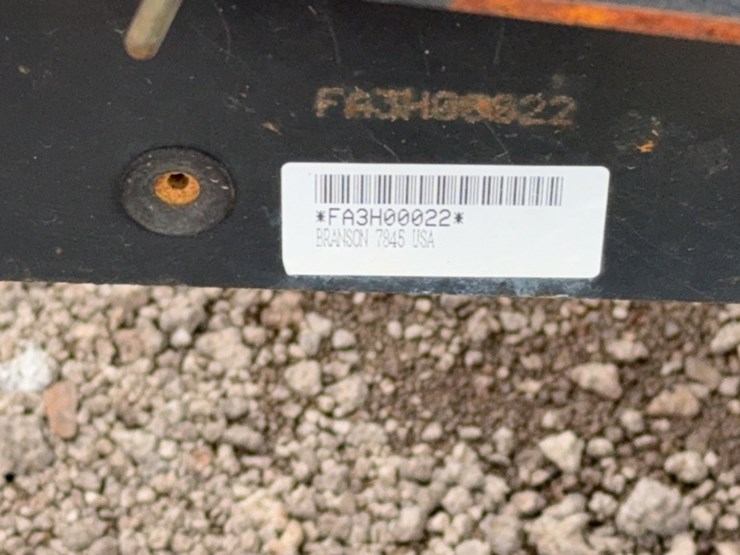 #3042-•-branson-7845-tractor-image-13