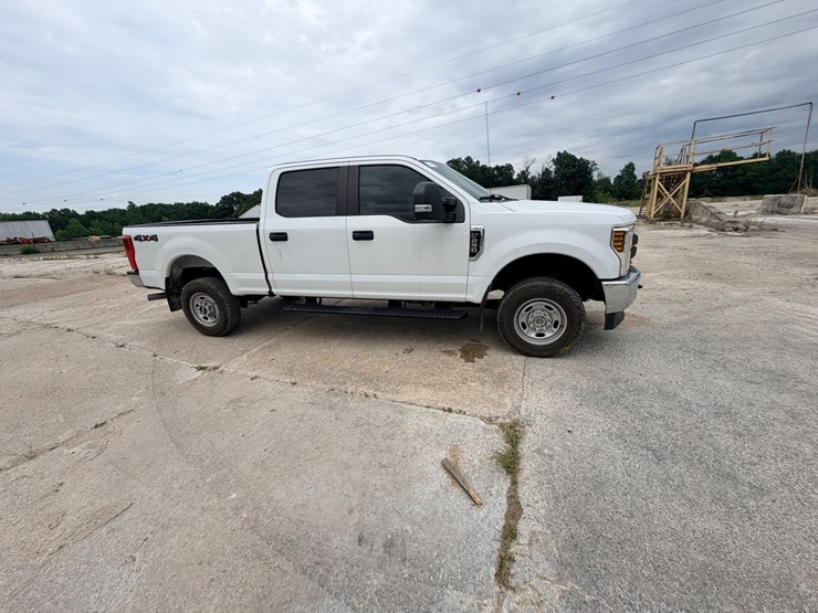 2019-ford-f250-image-11