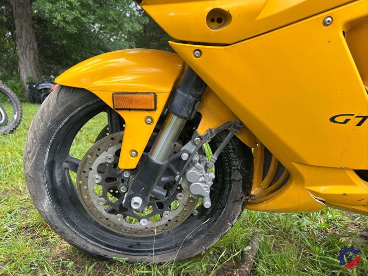 2008-hyosung-gt650-motorcycle-image-8
