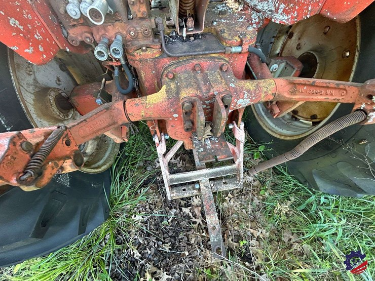 (inop)-allis-chalmers-farm-tractor-image-46