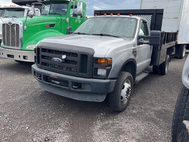 2008-ford-f550-image-1