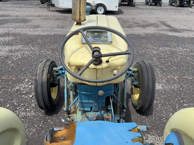ford-tractor-image-12