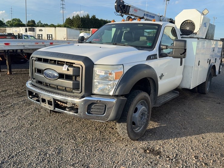 2014-ford-f550-image-1