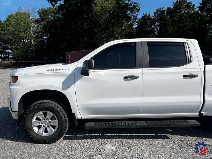 2019-chevrolet-silverado-truck-image-20