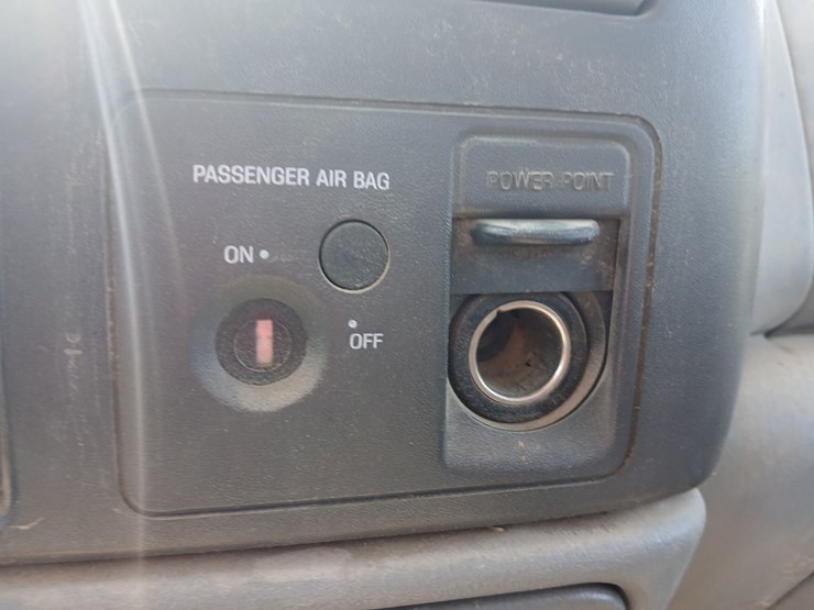 2003-ford-f550-image-43