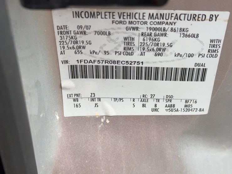 2008-ford-f550-image-15