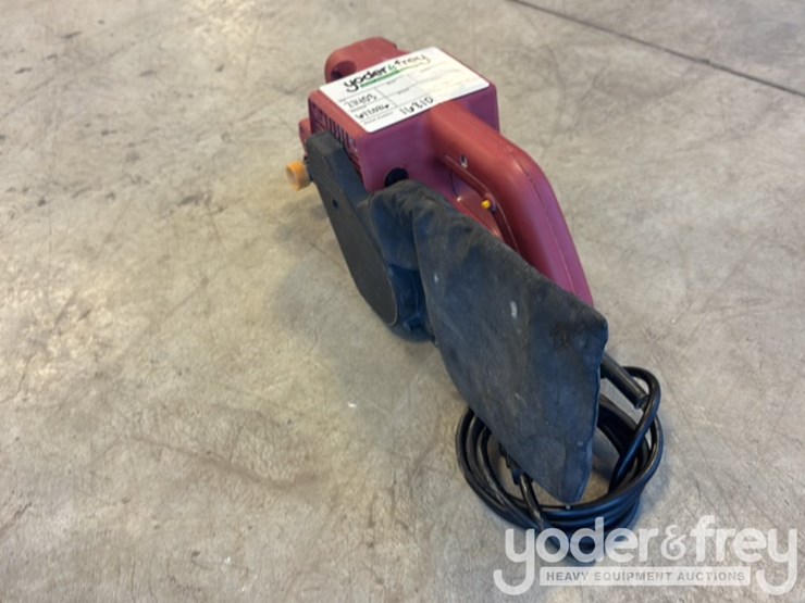 makita-9557nb-angle-grinder,-dewalt-d28144-angle-grinder,-3"-2"-belt-sander-image-3