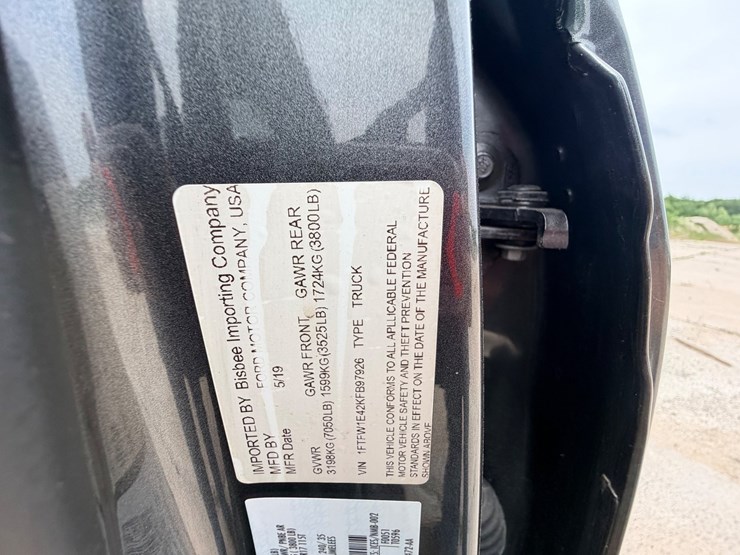 2019-ford-f150-image-42