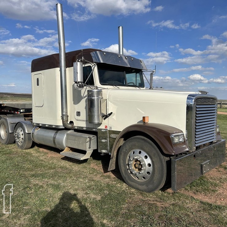 2006 FREIGHTLINER FLD132 CLASSIC XL