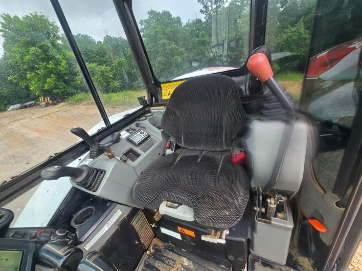 2022-bobcat-e42-image-28