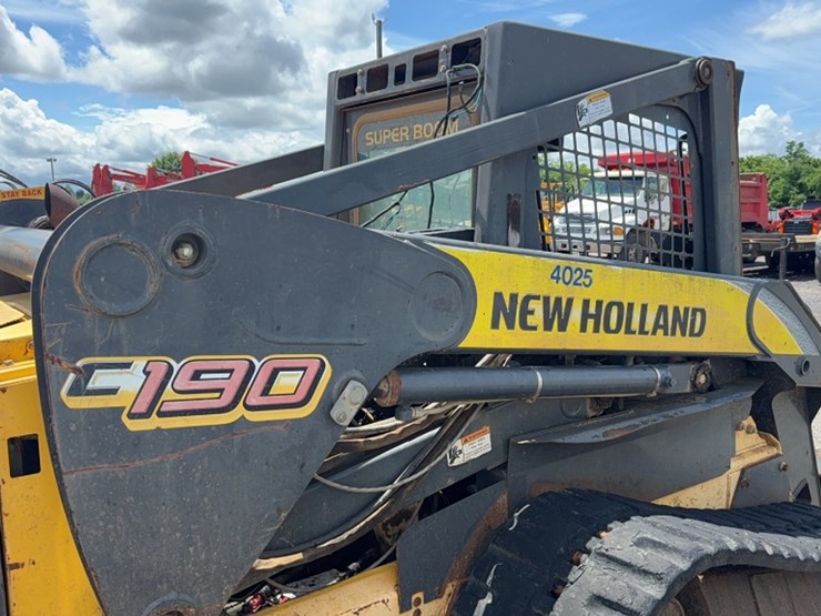 new-holland-c190-image-5