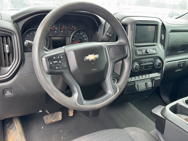 #3014-•-2022-chevy-silverado-pickup-truck-image-19