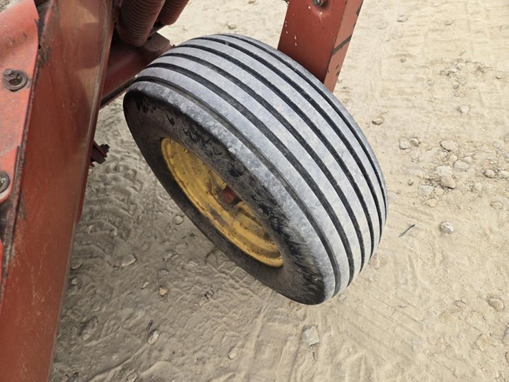new-holland-489-image-8