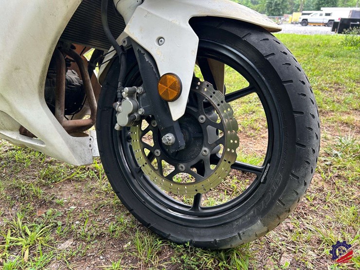 2008-kawasaki-ninja-250r-motorcycle-image-23