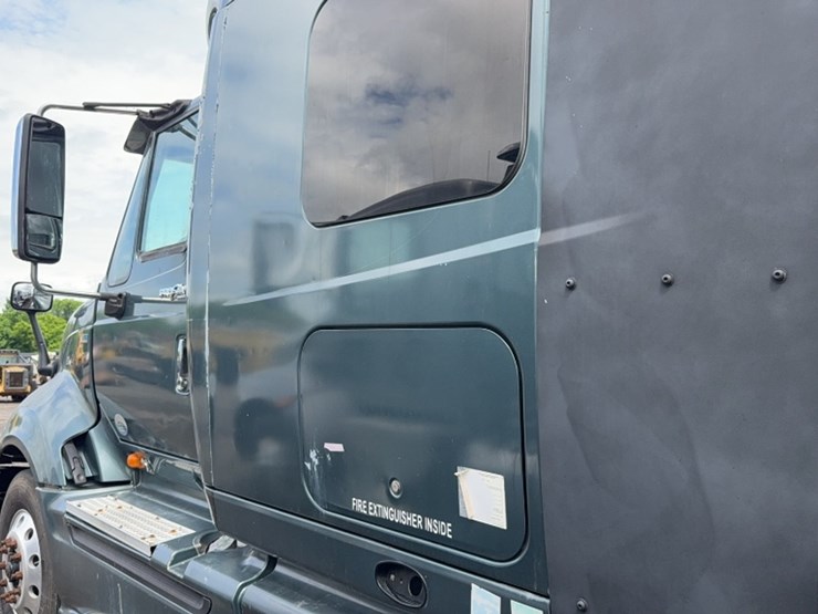2012-international-prostar-image-13