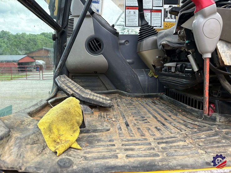 2014-komatsu-pc360-lc-10-image-96
