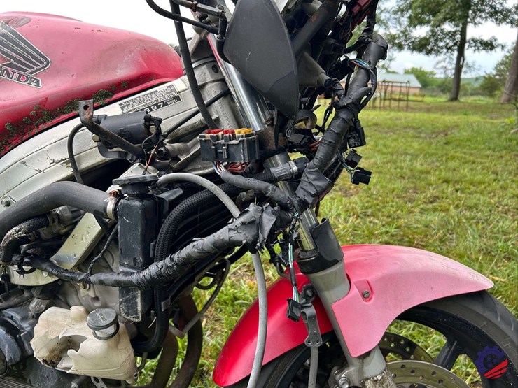 1997-honda-vf750-(interceptor-750)-motorcycle-image-15