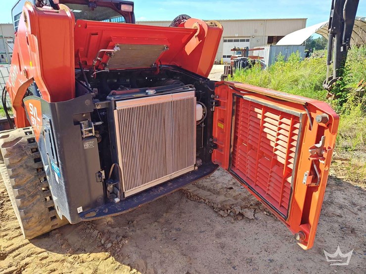 2023-kubota-svl97-2-image-15