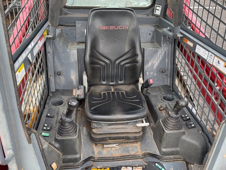 takeuchi-tl10v2-image-13