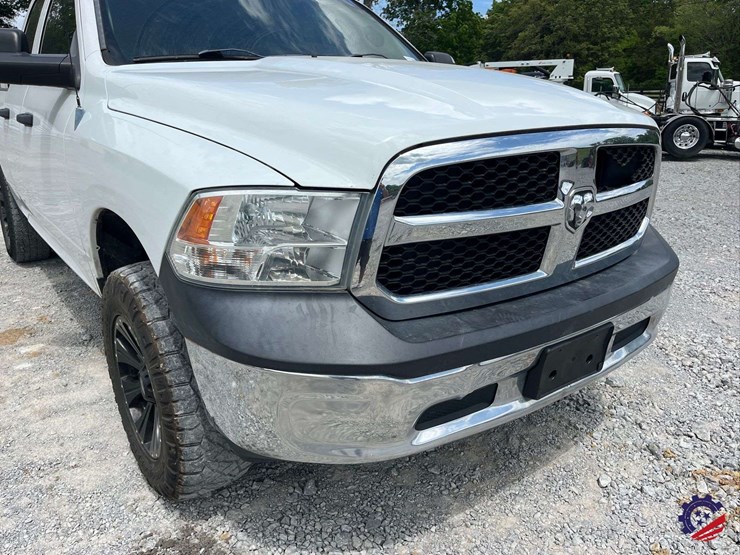 2014-dodge-1500-image-14