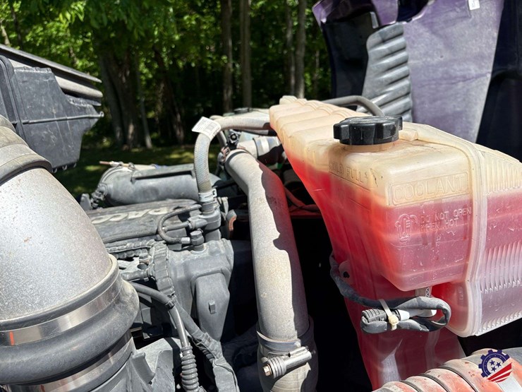 2020-peterbilt-579-image-103